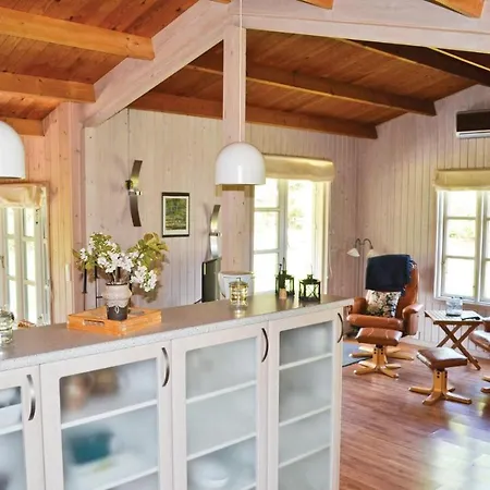 3 Bedroom Gorgeous In Vaeggerlose Nyaraló Bøtø By